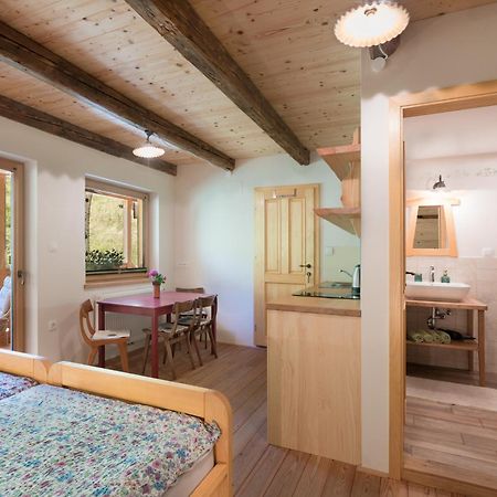 Homestead Farm Tesnak Gorenja Vas  客房 照片